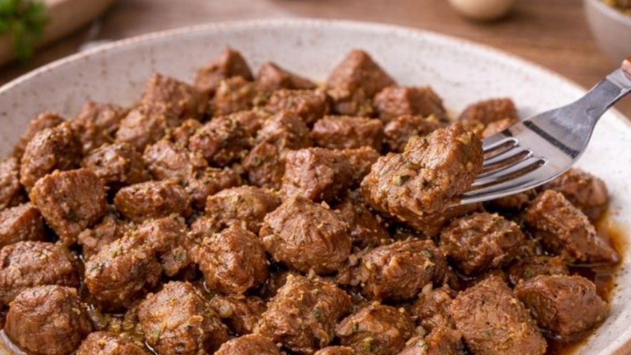 Ucuz Etin Yahnisi Değil, At Eti Çıktı! Bayram Öncesi Kasap Ve Marketlere Sıkı Takip