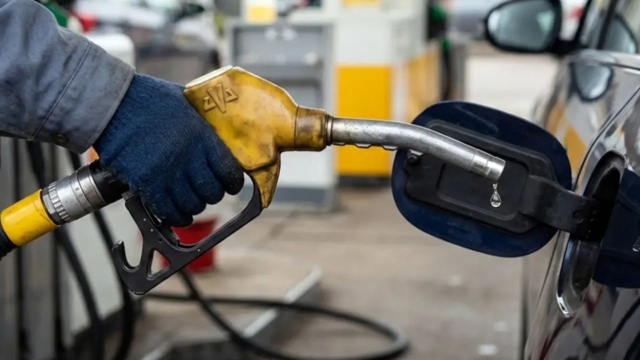 O Tarihten Sonra Bir İlk! Akaryakıt Fiyatlarında Sürpriz Değişim